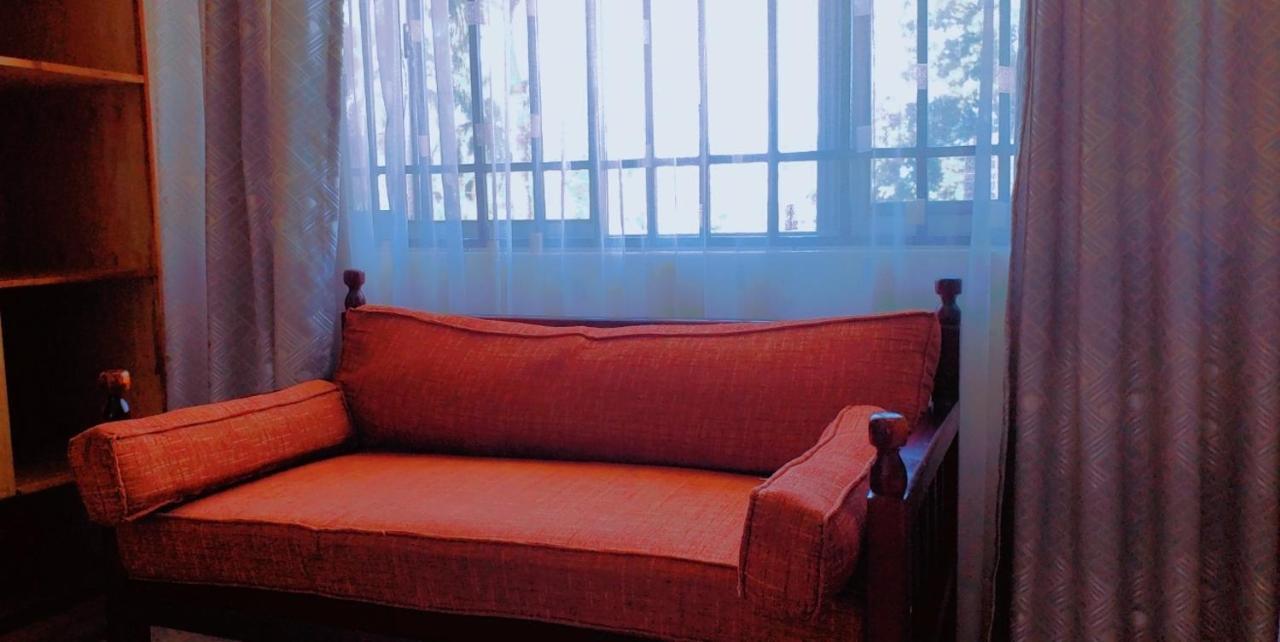 La Feve Beach Bed And Breakfast Entebbe Энтеббе Экстерьер фото